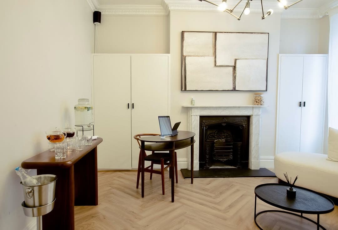 Clinic room thumbnail